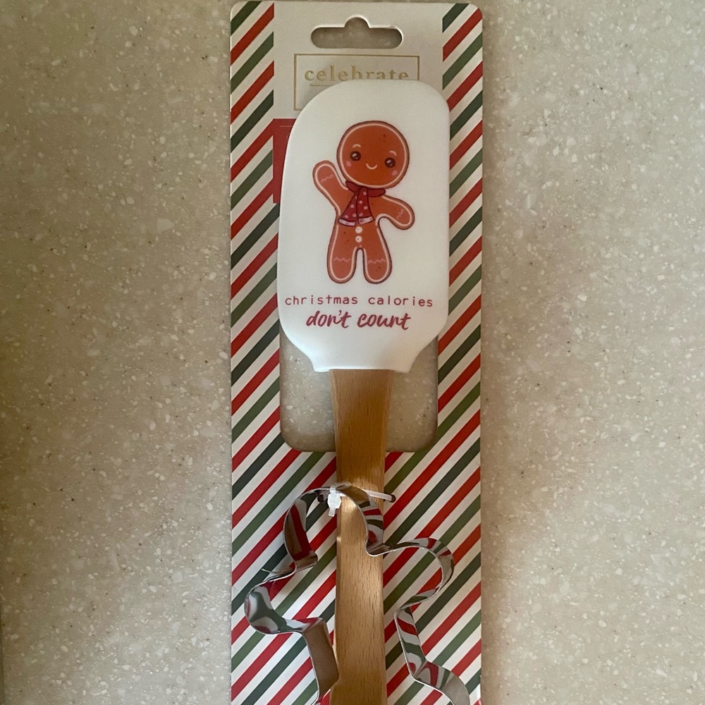 Gingerbread Man Cookie Cutter Baking Set, 2 Pieces
